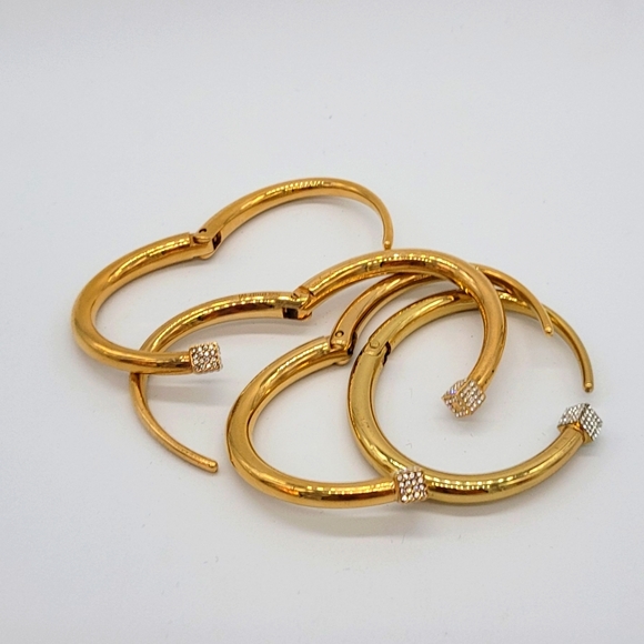 Vita Fede Single 24k Yellow Gold plated Swarovski Crystals Cuff Bracelet New
